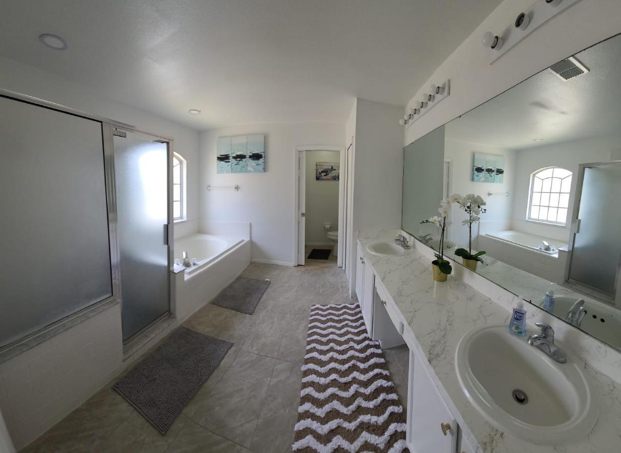 Electric Heated Private Pool 4 Bedroom 3 Bath 2 Story Single Family Home!!!! キシミー エクステリア 写真