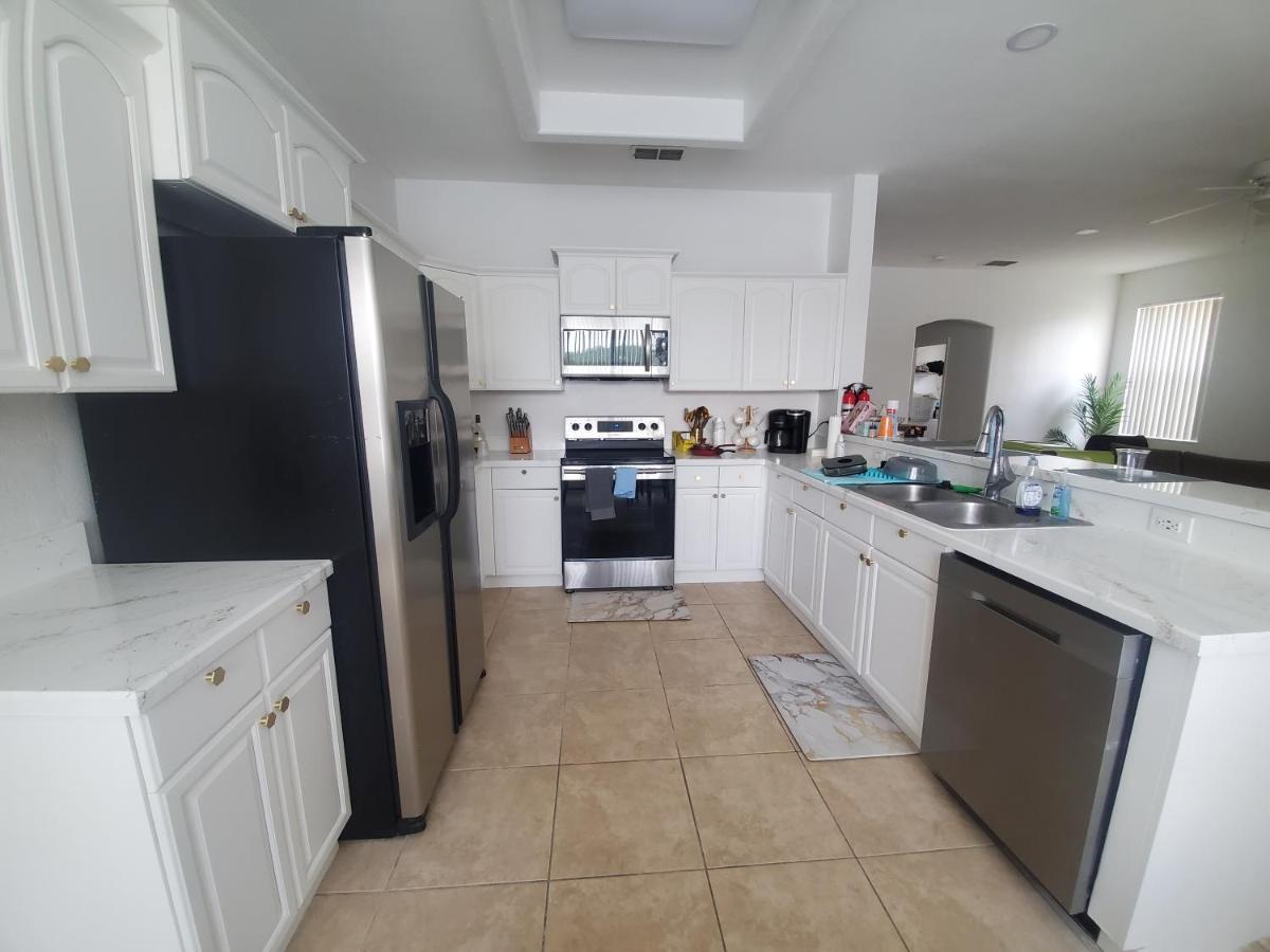 Electric Heated Private Pool 4 Bedroom 3 Bath 2 Story Single Family Home!!!! キシミー エクステリア 写真